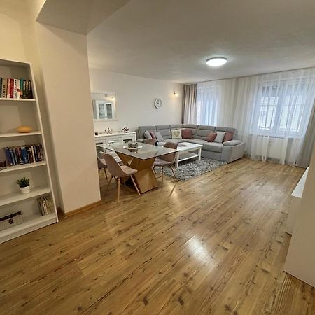 City Heart Luxury Apartment Nové Zámky 外观 照片